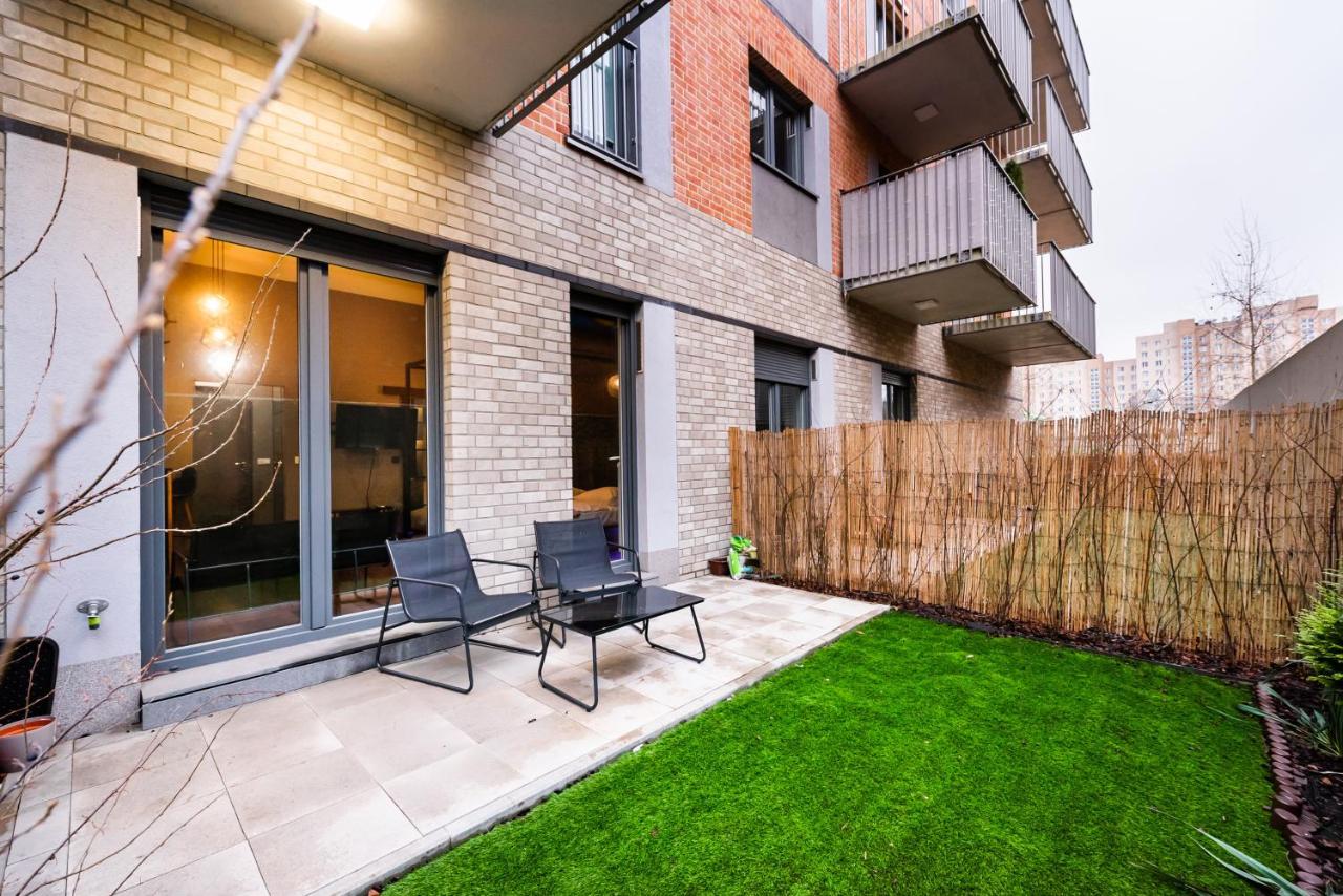 New Praga Ladies' & Gentlemen'S Apartments Βαρσοβία Εξωτερικό φωτογραφία
