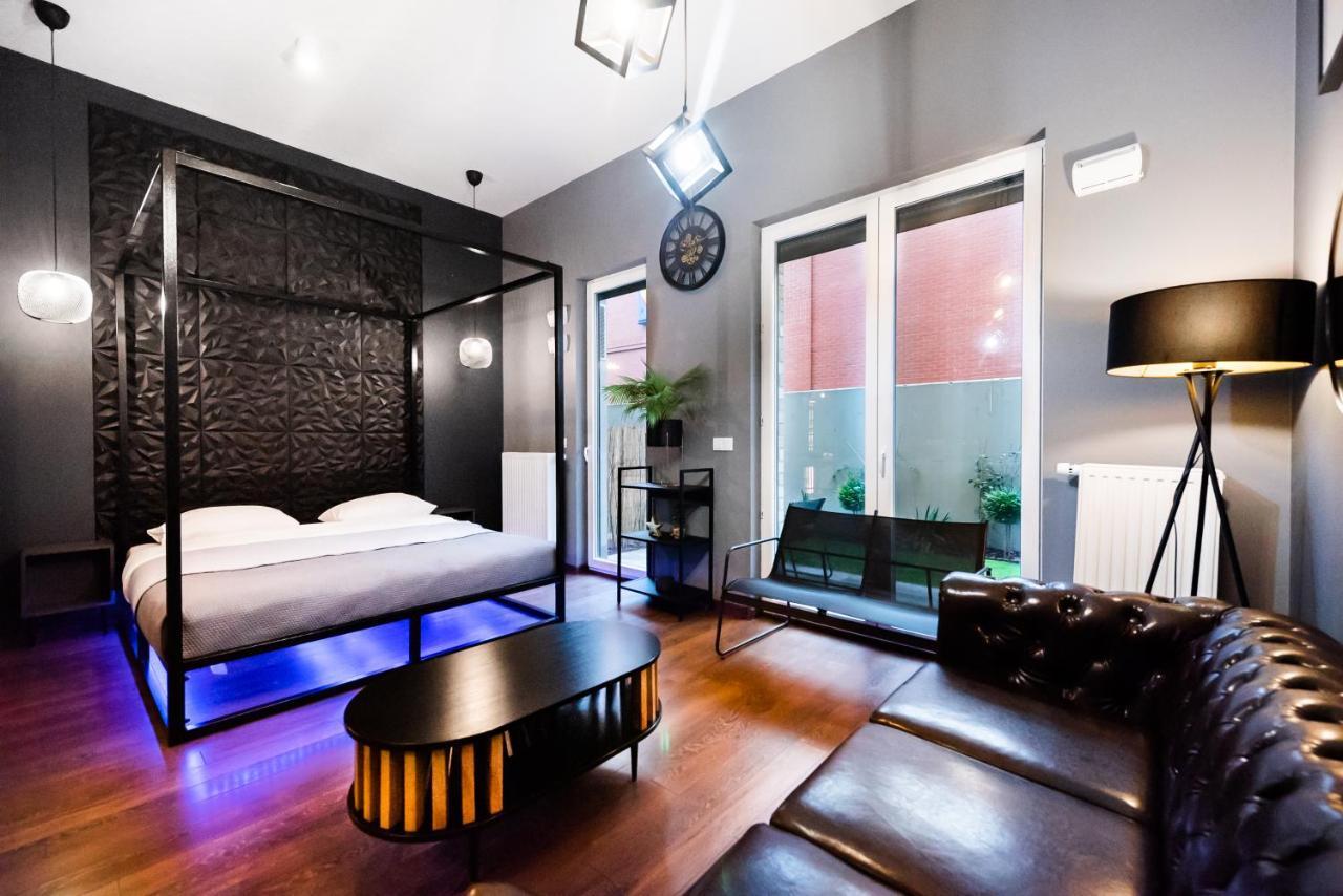 New Praga Ladies' & Gentlemen'S Apartments Βαρσοβία Εξωτερικό φωτογραφία