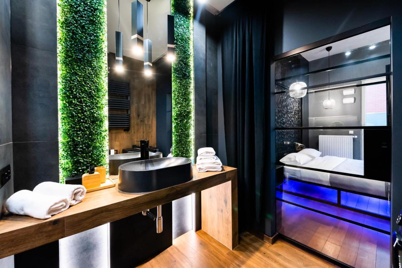 New Praga Ladies' & Gentlemen'S Apartments Βαρσοβία Εξωτερικό φωτογραφία